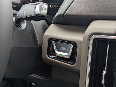 New 2026 GMC Yukon Denali Ultimate AWD/4WD image 26