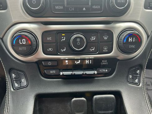 Used 2015 GMC Yukon XL SLT AWD/4WD image 28