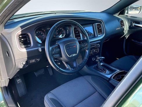 Used 2022 Dodge Charger SXT w/ Blacktop Package image 15