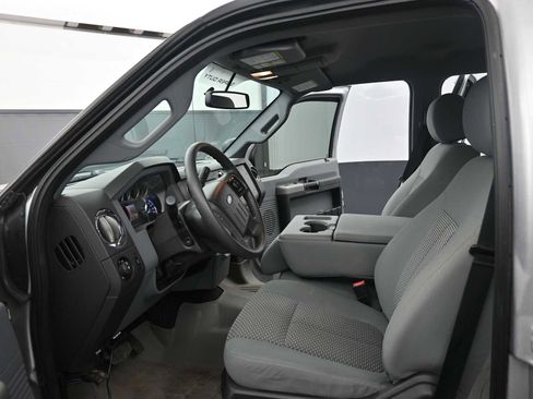 Used 2016 Ford F250 XLT w/ XLT Value Package image 11