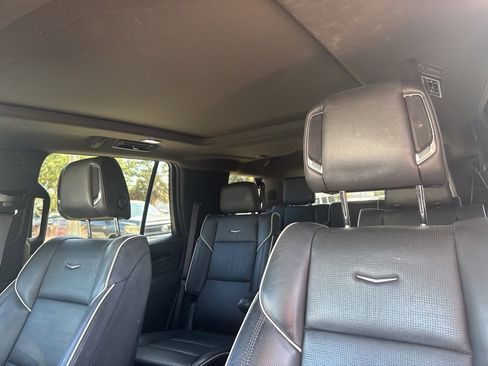 Used 2022 Cadillac Escalade Sport image 17