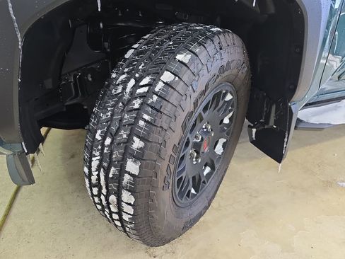 Used 2025 Toyota 4Runner TRD Off-Road Premium image 33