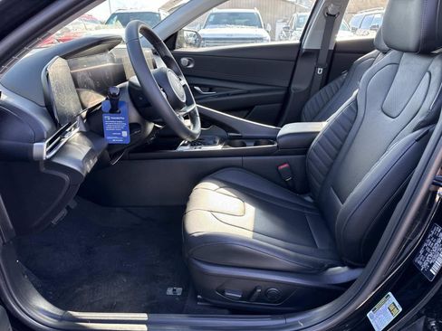 New 2026 Hyundai Elantra Limited FWD image 15