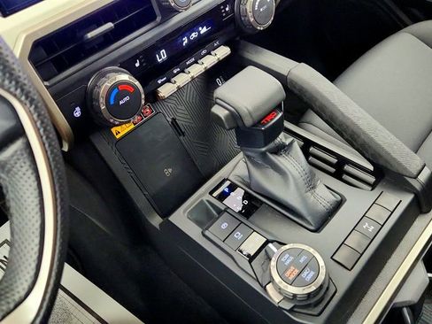 Used 2024 Toyota Tacoma TRD Off-Road w/ TRD Off Road Upgrade Package image 16