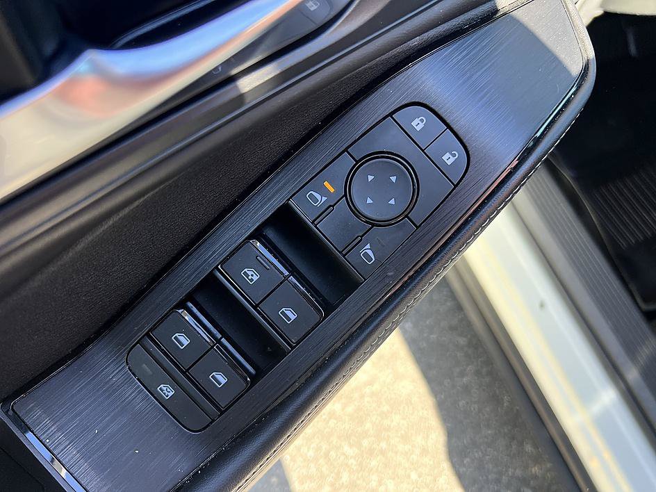 Certified 2023 Nissan Rogue SV w/ SV Premium B Package AWD/4WD image 21