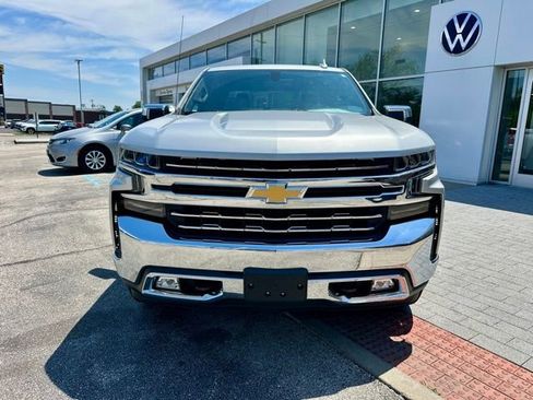 Used 2019 Chevrolet Silverado 1500 LTZ AWD/4WD image 2