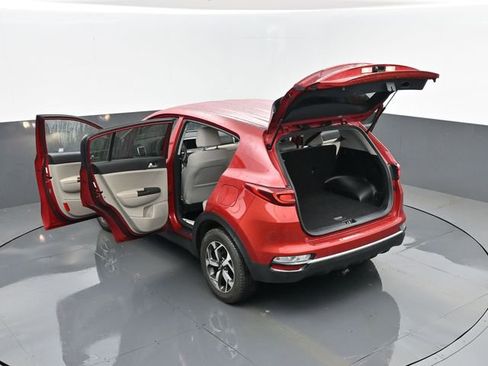 Used 2022 Kia Sportage LX image 25