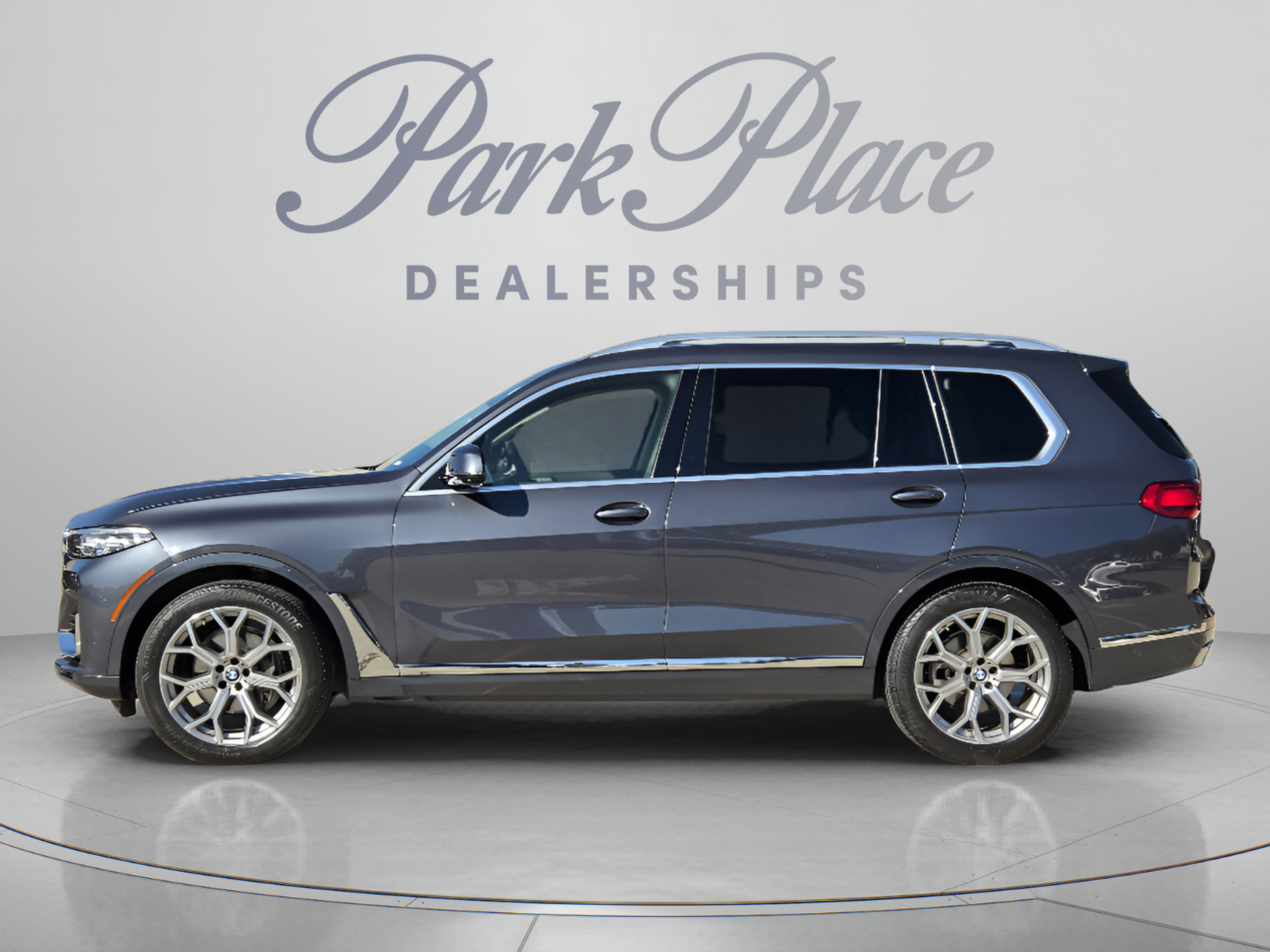 Used 2021 BMW X7 xDrive40i w/ Premium Package AWD/4WD image 2