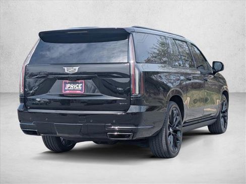 Used 2025 Cadillac Escalade ESV Sport Platinum w/ LPO, ONYX Package AWD/4WD image 5