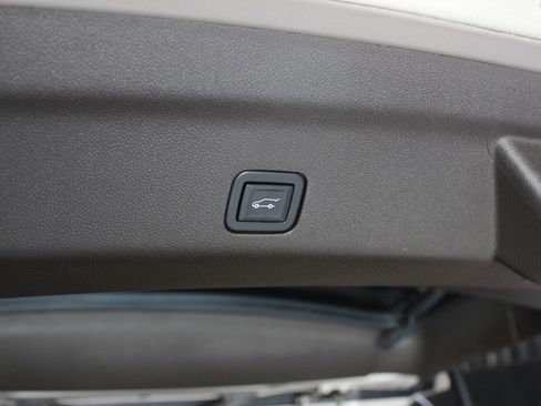 Used 2021 Chevrolet Tahoe LT w/ LT Signature Package image 73