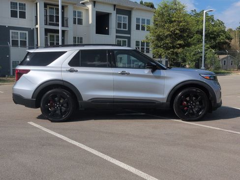 Used 2023 Ford Explorer ST w/ Equipment Group 401A AWD/4WD image 3