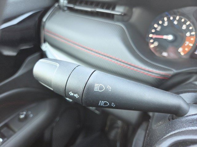 Used 2025 Jeep Compass Trailhawk AWD/4WD image 37