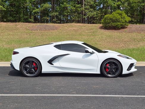 Used 2025 Chevrolet Corvette Stingray Preferred Cpe w/ Battery Protection Package RWD image 25