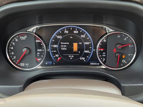 Used 2023 GMC Acadia SLT w/ Technology Package image 28