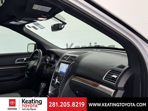 Used 2019 Ford Explorer Limited w/ Class III Trailer Tow Package FWD image 21