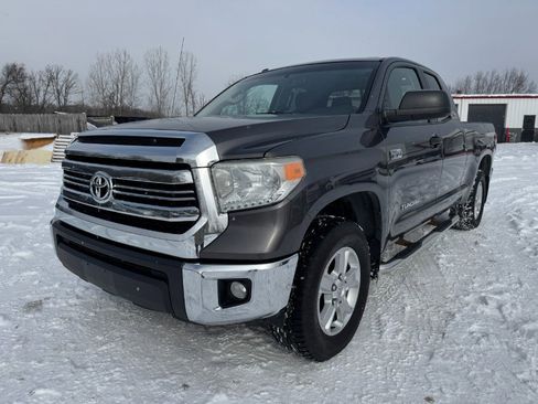Used 2016 Toyota Tundra SR5 image 1