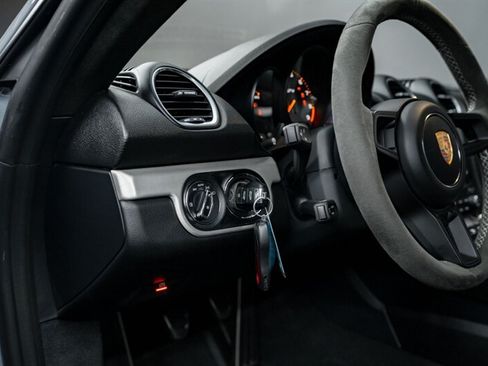 Used 2023 Porsche 718 Cayman GT4 RWD image 30