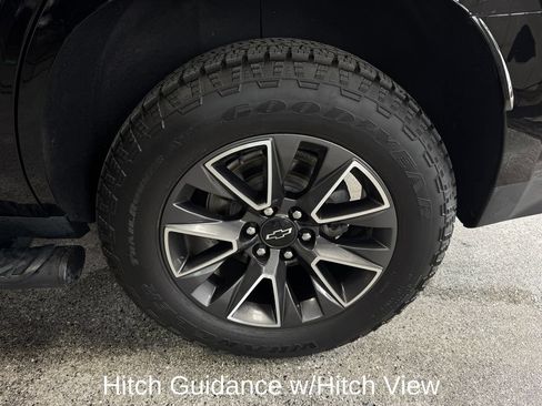Used 2021 Chevrolet Tahoe Z71 w/ Z71 Off-Road Package AWD/4WD image 25