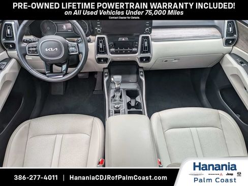 Used 2023 Kia Sorento EX w/ Panoramic Sunroof Package FWD image 18