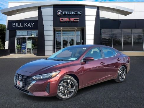 Used 2025 Nissan Sentra SV image 1