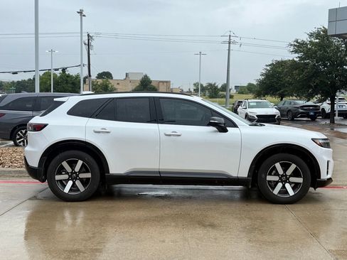 Used 2024 Honda Prologue Touring image 7