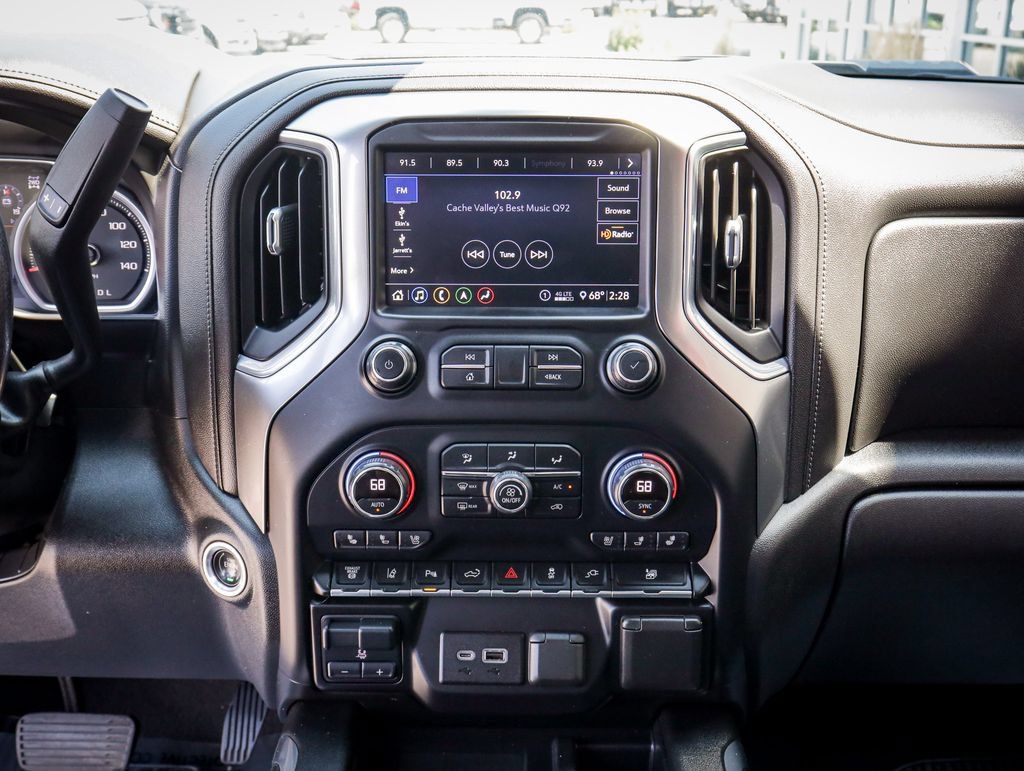 Used 2020 Chevrolet Silverado 2500 LTZ w/ LTZ Premium Package AWD/4WD image 18