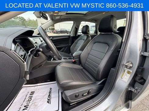 Used 2023 Volkswagen Jetta SE FWD image 25
