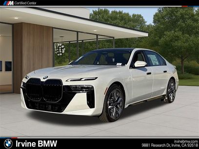 New 2025 BMW 760i xDrive w/ Premium Package