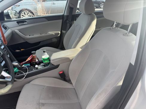 Used 2019 Hyundai Sonata SE FWD image 4