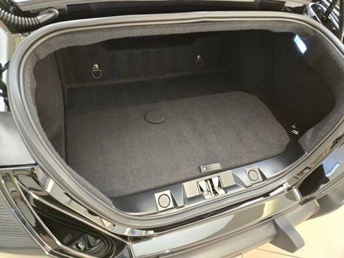 Used 2024 Ferrari Roma RWD image 21