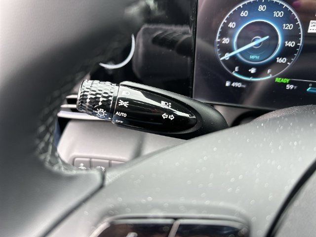 New 2026 Hyundai Elantra SEL FWD image 33