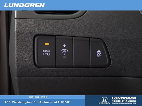 Used 2015 Hyundai Elantra SE w/ Option Group 02 FWD image 24