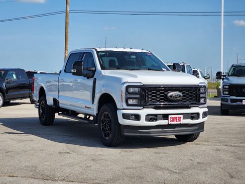 New 2026 Ford F250 Lariat w/ Black Appearance Package AWD/4WD image 2