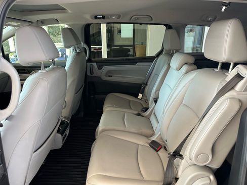 Used 2024 Honda Odyssey EX-L image 22