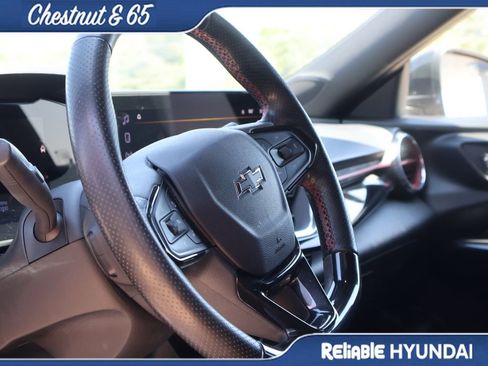 Used 2024 Chevrolet Trax RS w/ Driver Confidence Package FWD image 25