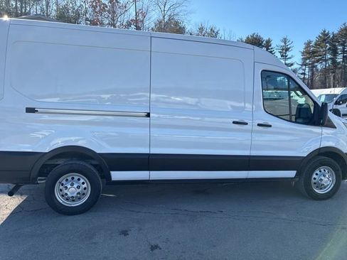 Used 2023 Ford Transit 250 Medium Roof AWD image 8