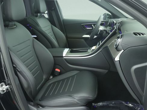 New 2026 Mercedes-Benz GLC 300 image 7