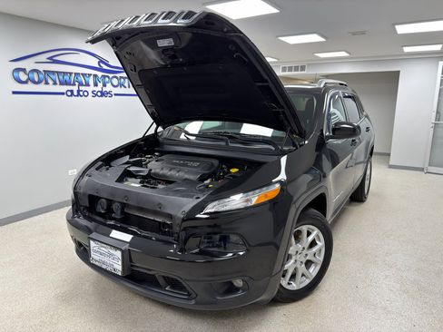 Used 2015 Jeep Cherokee Latitude w/ Cold Weather Group image 35