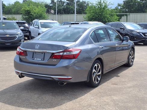 Used 2016 Honda Accord EX-L image 4