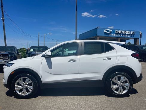 Used 2024 Buick Encore GX Preferred image 2