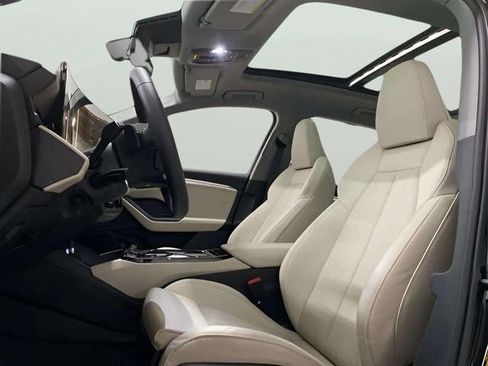 Used 2025 Audi Q6 e-tron Premium Plus w/ Premium Plus image 8