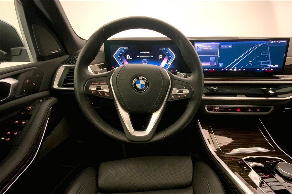 Certified 2026 BMW X5 xDrive40i AWD/4WD image 4