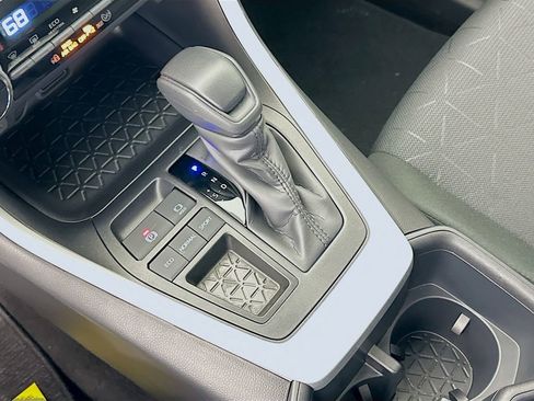 Certified 2025 Toyota RAV4 XLE w/ Convenience Package image 16