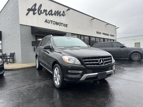 Used 2015 Mercedes-Benz ML 350 4MATIC w/ Premium 1 Package image 2
