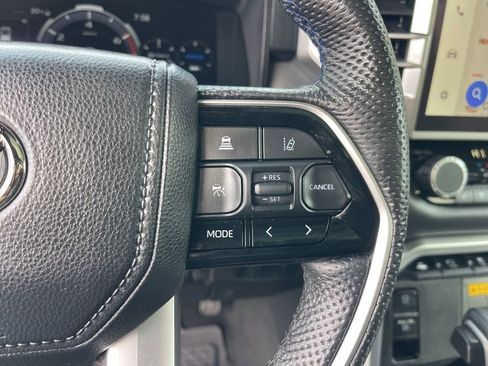 Used 2024 Toyota Sequoia Platinum image 19