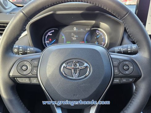 Used 2024 Toyota RAV4 XLE Premium image 18