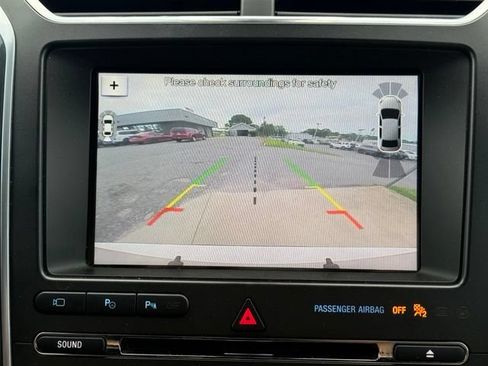 Used 2017 Ford Explorer Limited w/ Equipment Group 301A FWD image 31