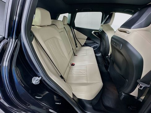 Used 2025 BMW X3 xDrive30i w/ Premium Package image 26