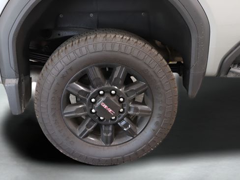 Used 2024 GMC Sierra 2500 AT4 w/ AT4 Premium Plus Package AWD/4WD image 34