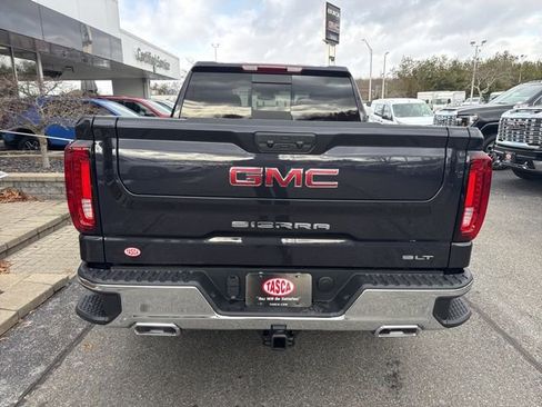 New 2026 GMC Sierra 1500 SLT w/ SLT Premium Package image 9